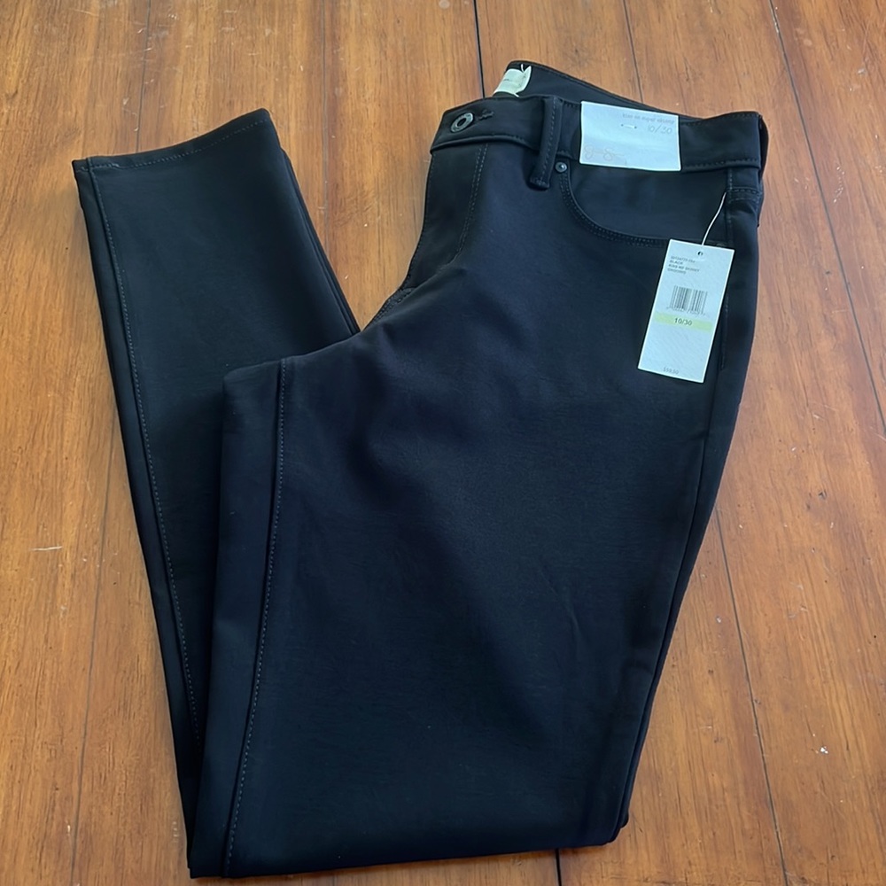 JESSICA SIMPSON - New with Tags. Womens Kiss Me Skinny Jeggings Black Size 10